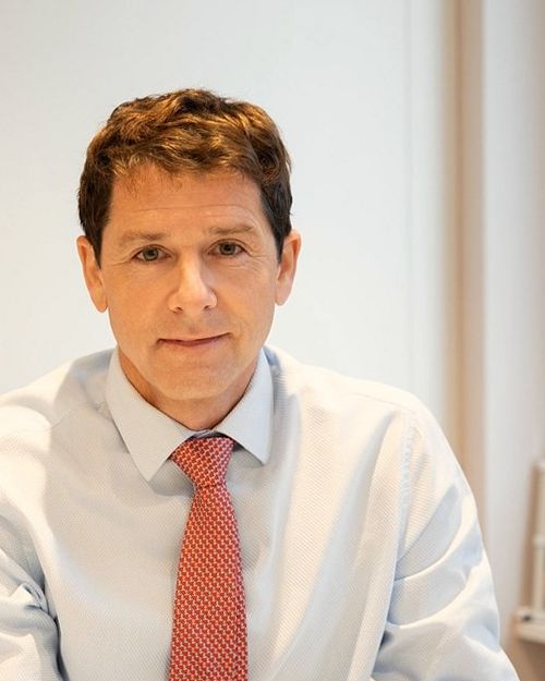 Portrait of Dr Olivier Julen